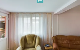 Casă cu 7 camere și 2 băi in Grădiște - Poză 15