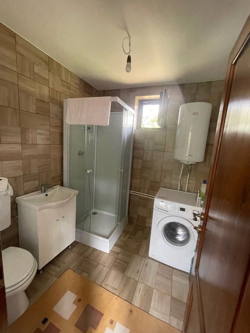 Oază de liniște aproape de Oradea | Casă renovată cu grădină și garaj - Poză 10