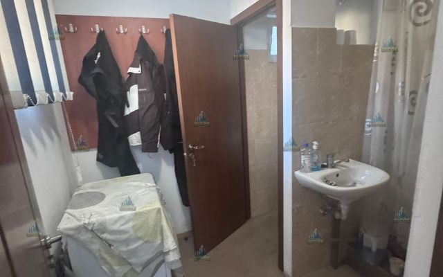 Service auto de vânzare – Strada Gării - Poză 6