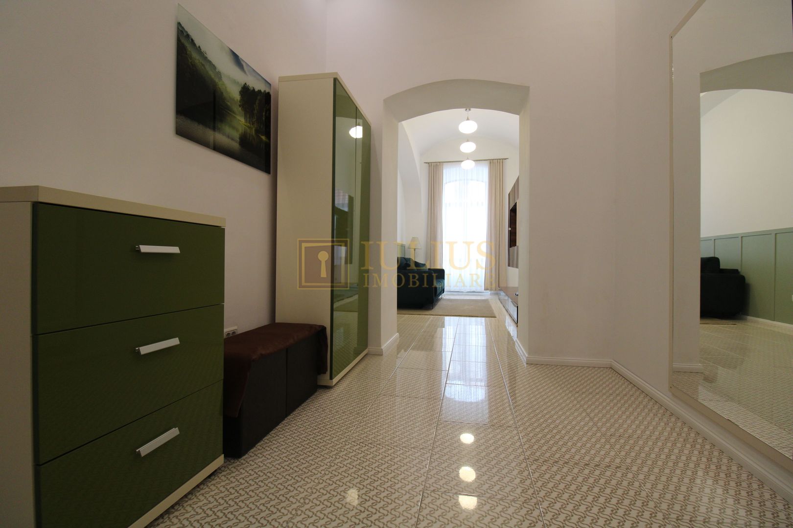 Ultracentral, loc de parcare, amenajari de calitate ! - Poză 15