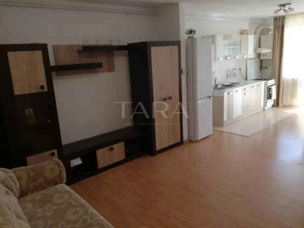 Apartament 2 camere, zona Terra, Florești, decomandat, parcare cu CF. - Poză 1