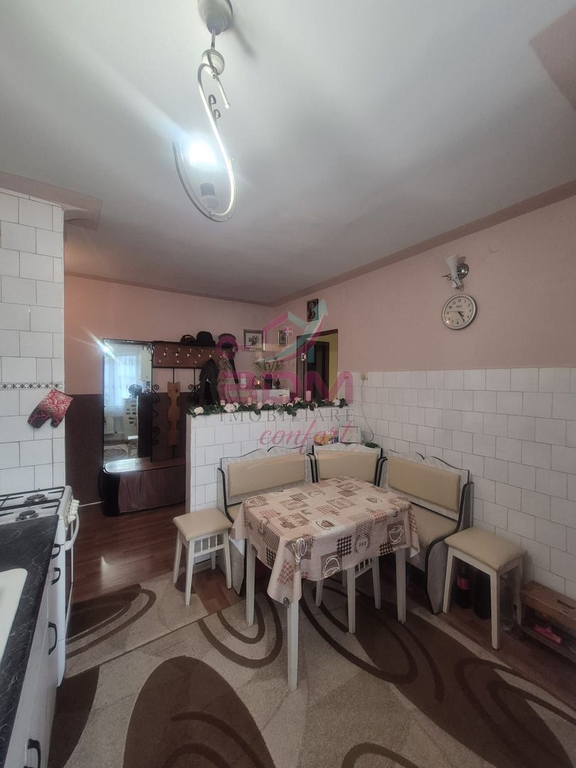 Apartament 2 camere | etaj intermediar | garaj | Micro 2 - Poză 8