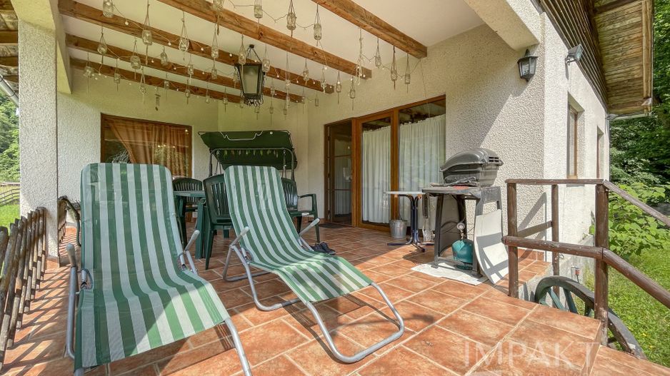 Vila superba 300mp + teren 1400mp & front la rau in Somesul Rece. - Poză 10