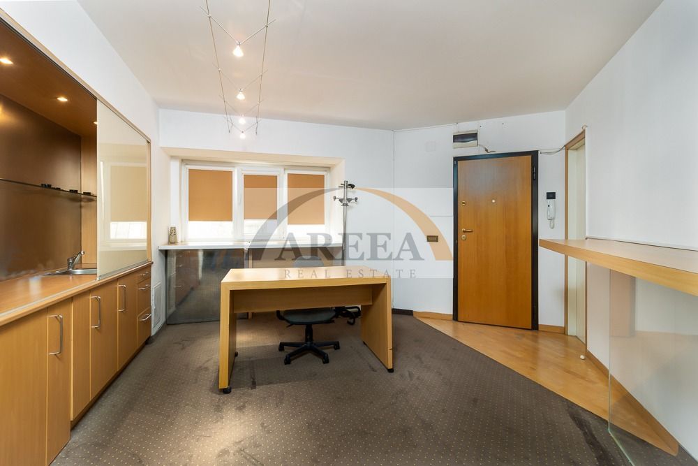 UNIRII FANTANI - 5 camere de vanzare - investitie rara si eleganta - Poză 5