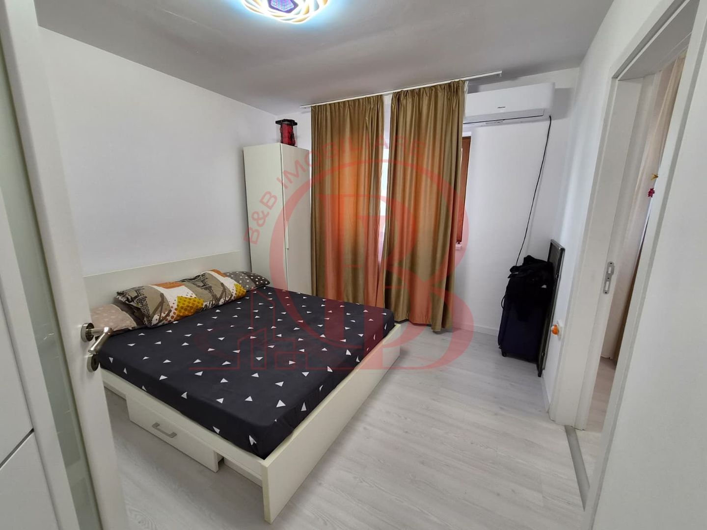 Casa Mobilata 4 camere Panouri Fotovoltaice Theodor Pallady - Poză 18