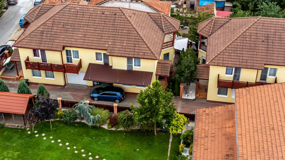 Casă înșiruită în Gradiște cu garaj - Poză 8