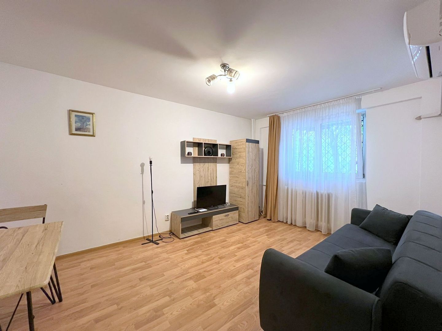 2 camere Str Veronica Micle-Victoriei-Titulesc - Poză 2