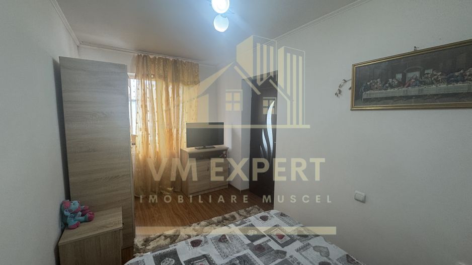 APARTAMENT 3 CAMERE ETAJ 4 VISOI - Poză 5