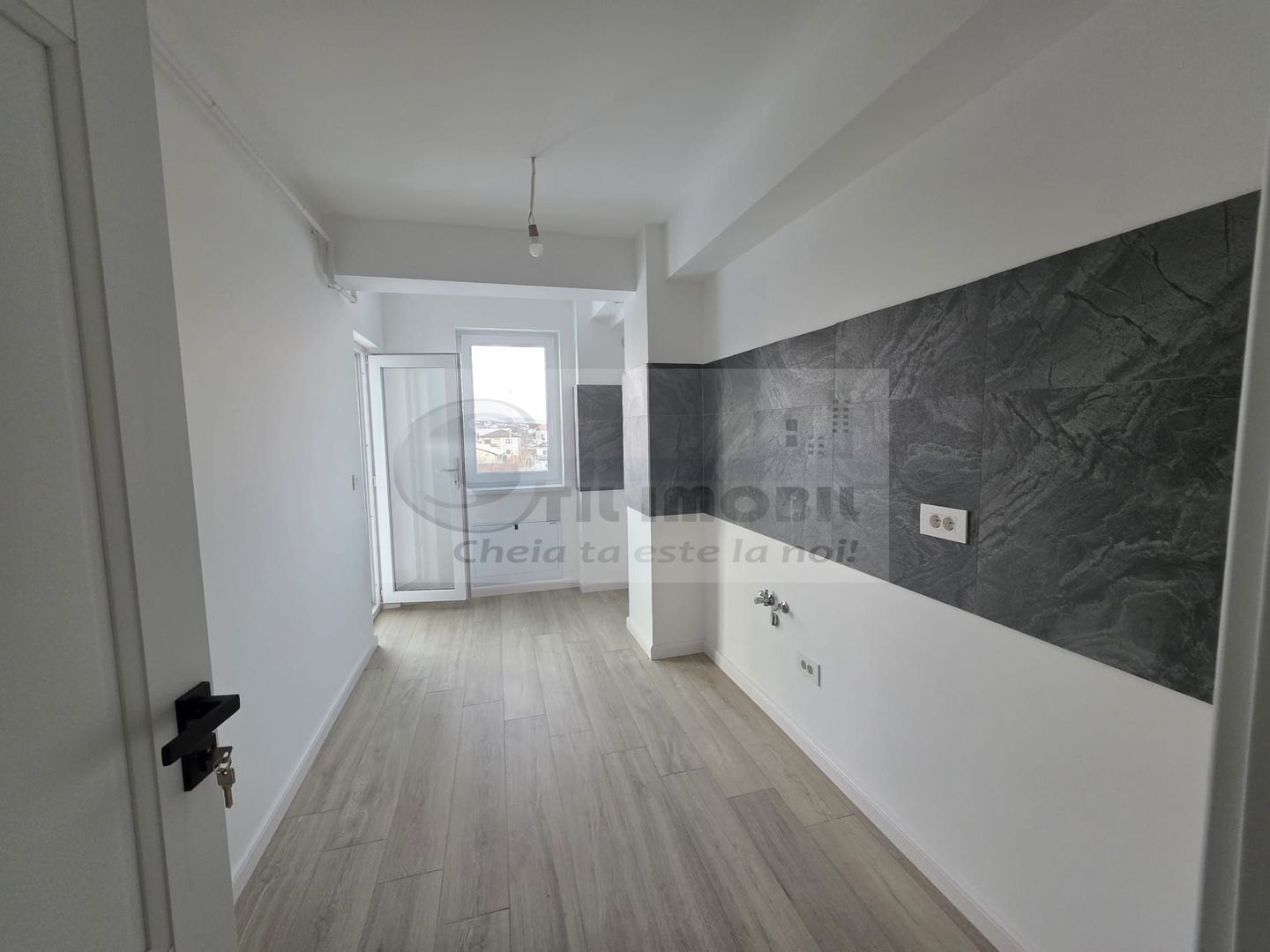 Apartament 2 camere – Etaj 1, balcon închis – Str. Soarelui, Păcurari - Poză 6
