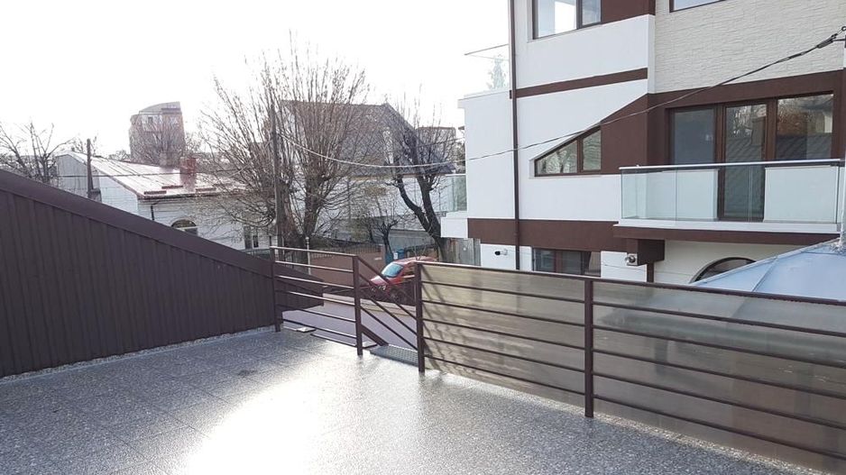 Inchiriem casa individuala 4 camere zona Lacul Tei - Poză 3