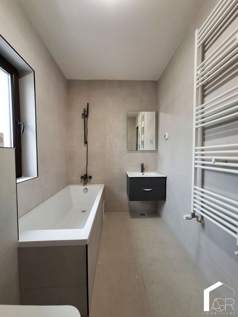 Casa P+1E+M, cu 5 camere, zona Rudului - Poză 16