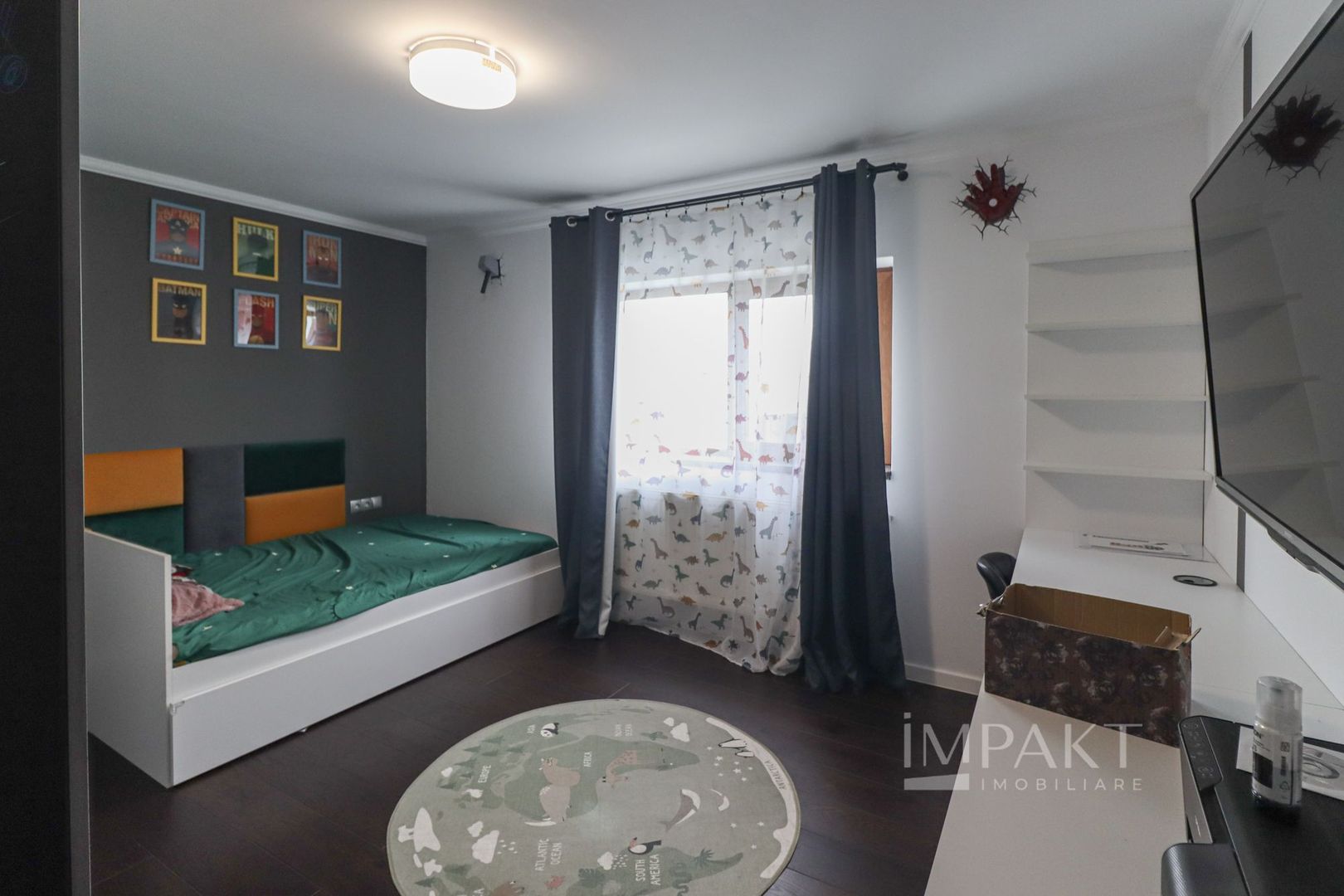 Apartament spatios cu balcon si terasa, complet mobilat, Europa! - Poză 19