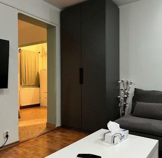 3 cam decomandat modern metrou Eroii Revolutiei S316 - Poză 3