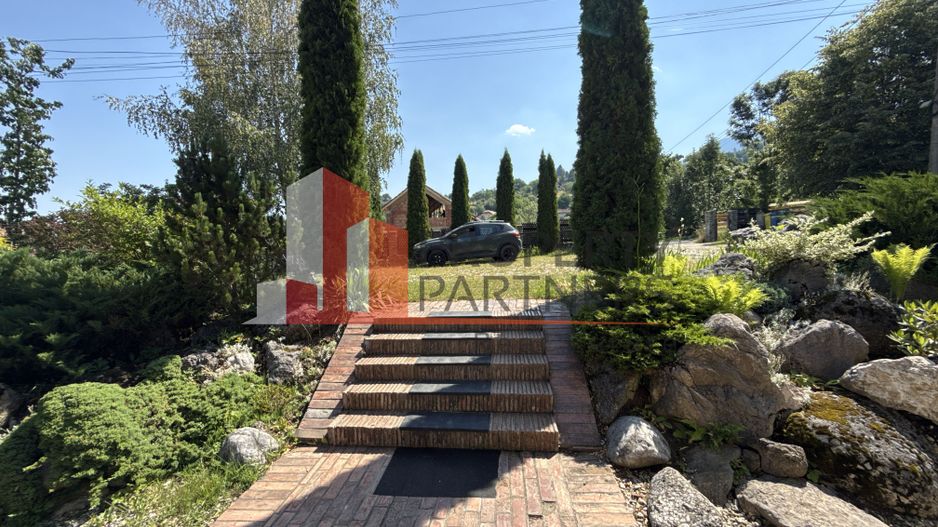 Pensiune  în Bran, sat Poarta – Afacere la cheie, locație premium - Poză 4