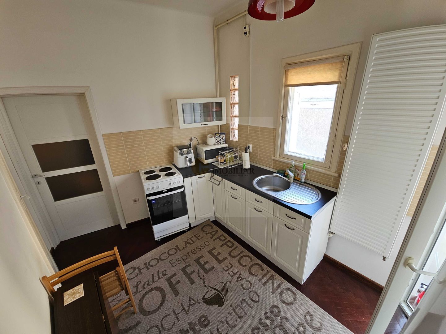 2 camere  | Piata Amzei  | Etaj 2  | Pretabil Airbnb - Poză 1