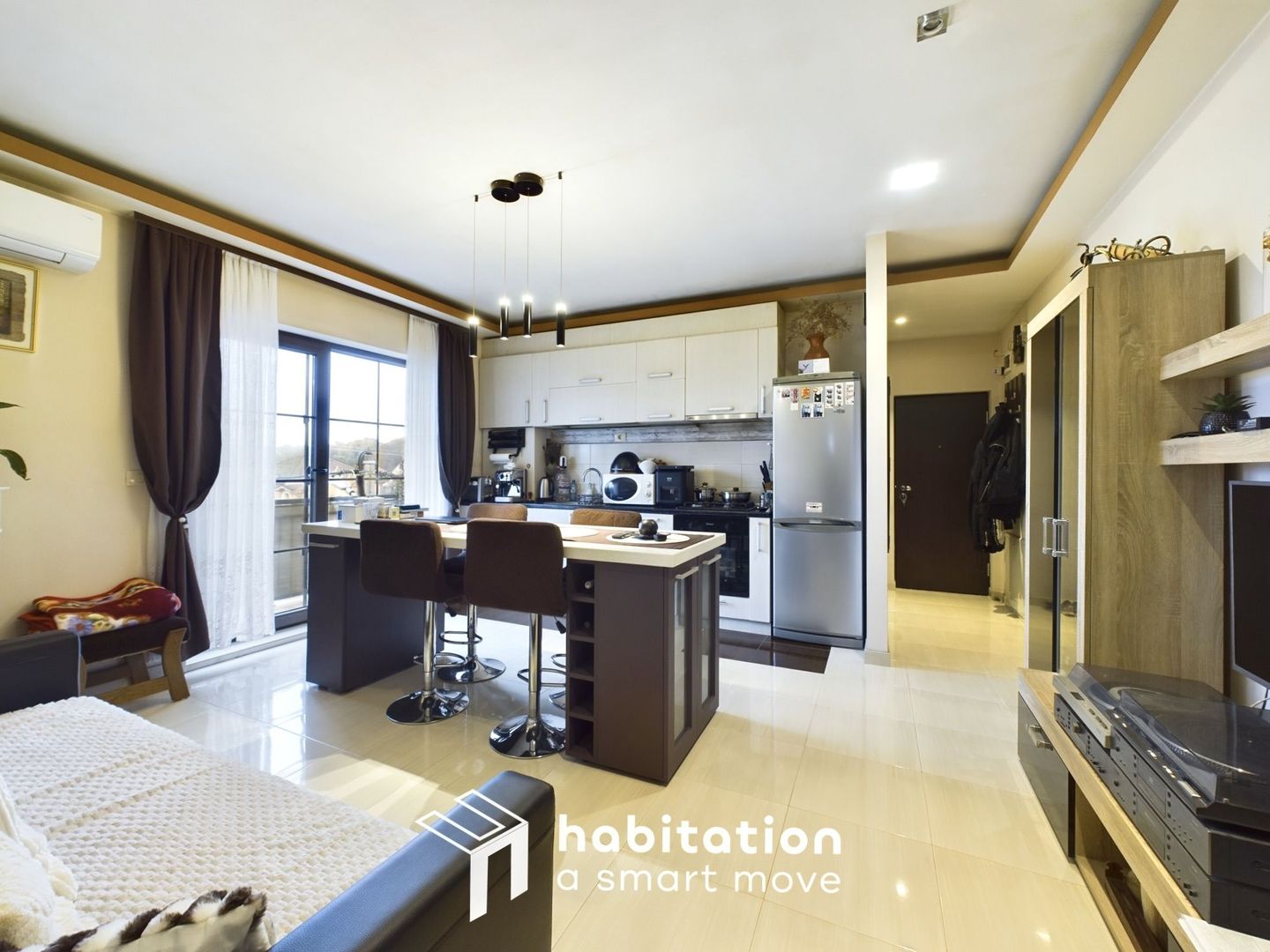 Apartament 3 camere, elegant amenajat, in Dumbrăvița- Kaufland - Poză 1