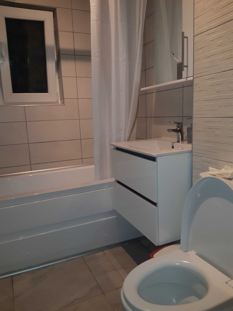 De Inchiriat Apartament 2 camere, Piata Romana sector 2 - Poză 5