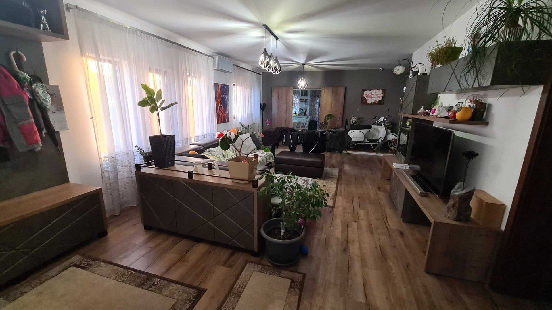 BRASADAS vinde casa tip parter in cartier Marcus. - Poză 4