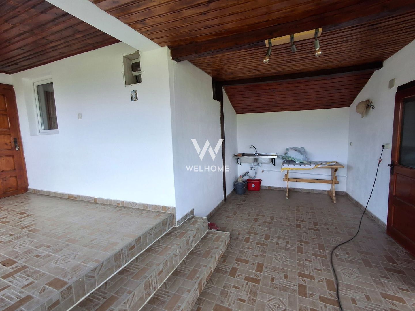 Casa de vanzare cu teren generos in Tocile, Sibiu - Poză 12