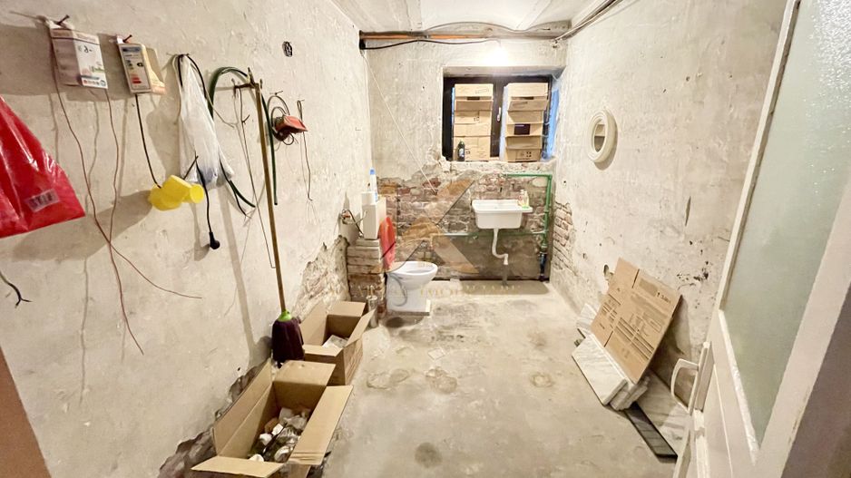 Spațiu comercial 70 mp, zona Ultracentrală! Negociabil - Poză 5