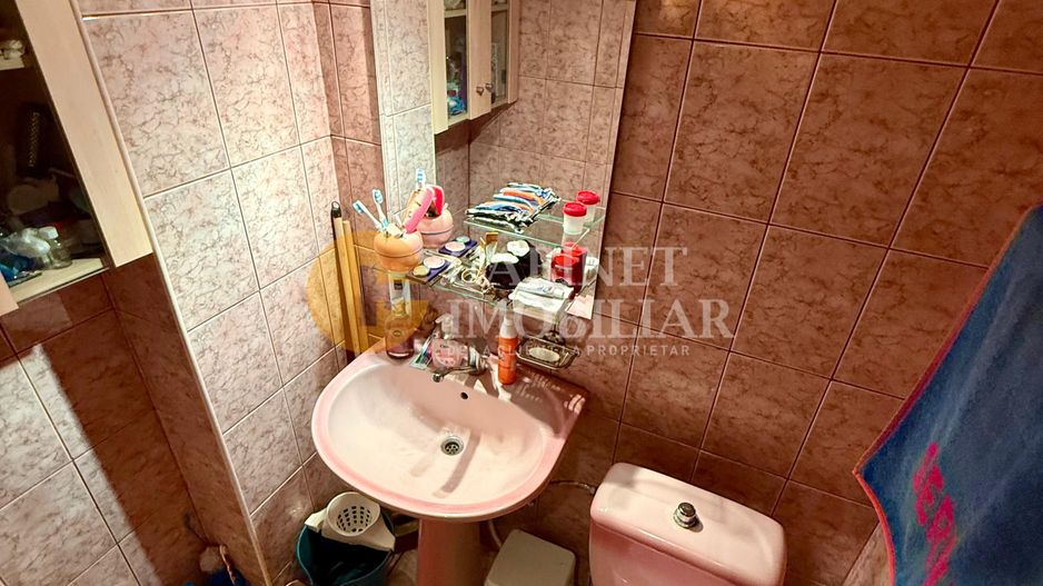 Apartament cu 3 Camere, 2 Bai - Etaj 3 - Zona Podu Ros - Poză 8