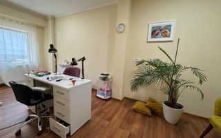 Apartament spatios etaj 1 I pretabil locuinta sau activitate profesion - Poză 4