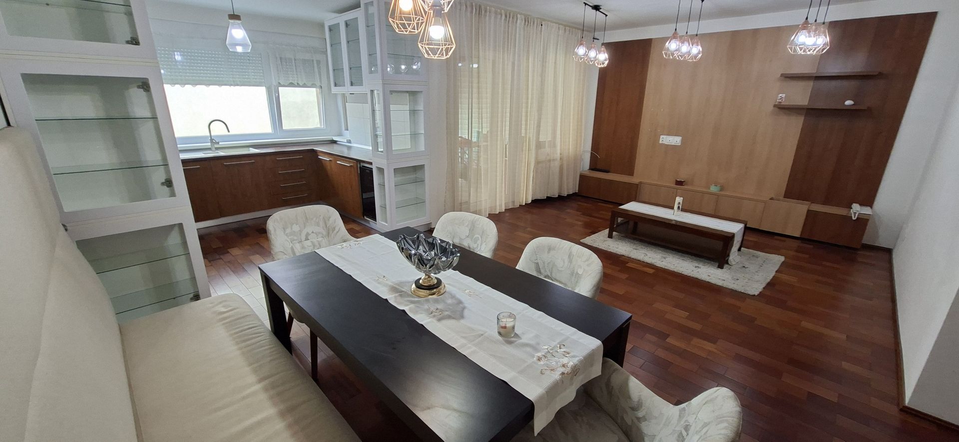 Casa P+E cu 4 camere - Aradului/British SCHOOL - Poză 2