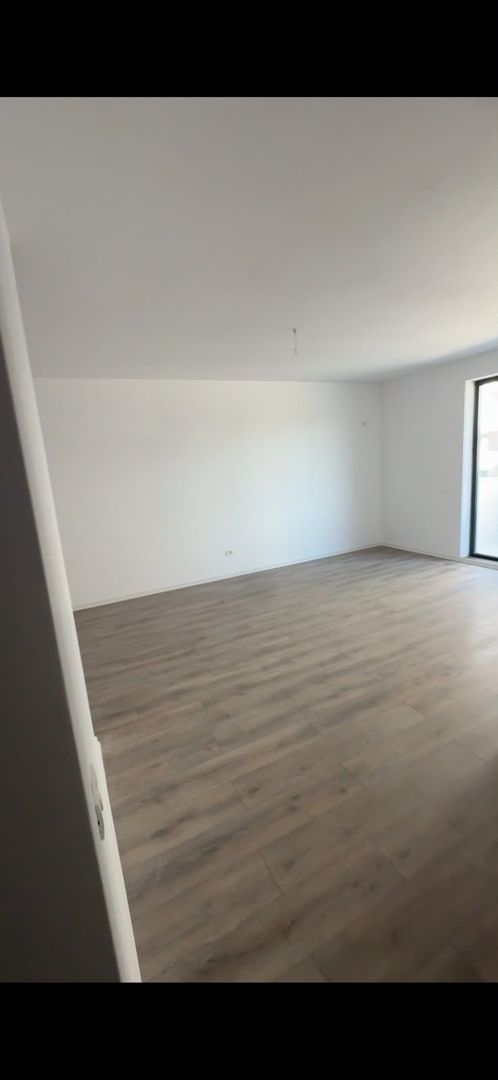 Apartamente noi - Poză 10