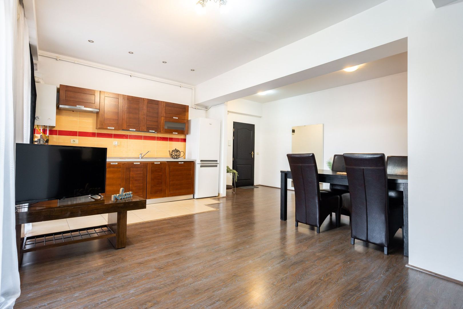 COMISION 0% - Apt 2 camere 80mp superb, complex de renume - Pta Alba-Iulia - Poză 8