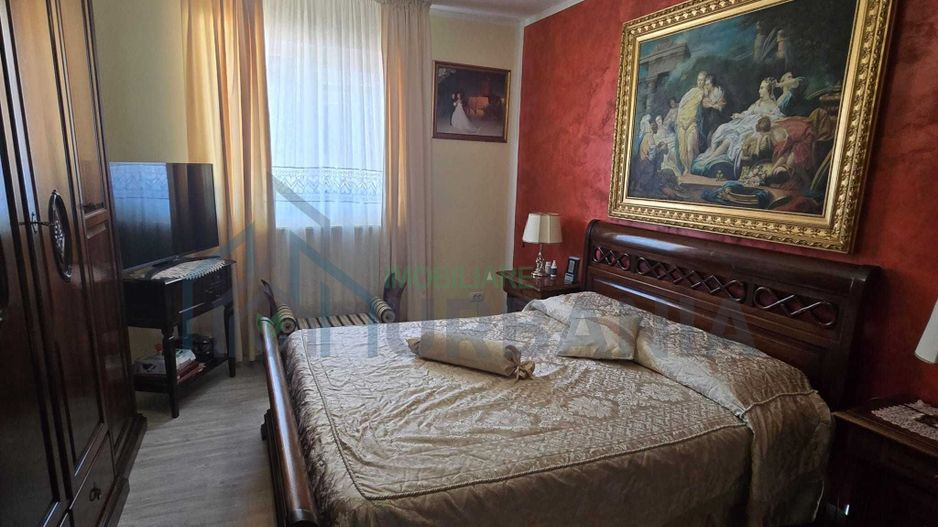 Vila duplex cu terasa externa - Poză 1