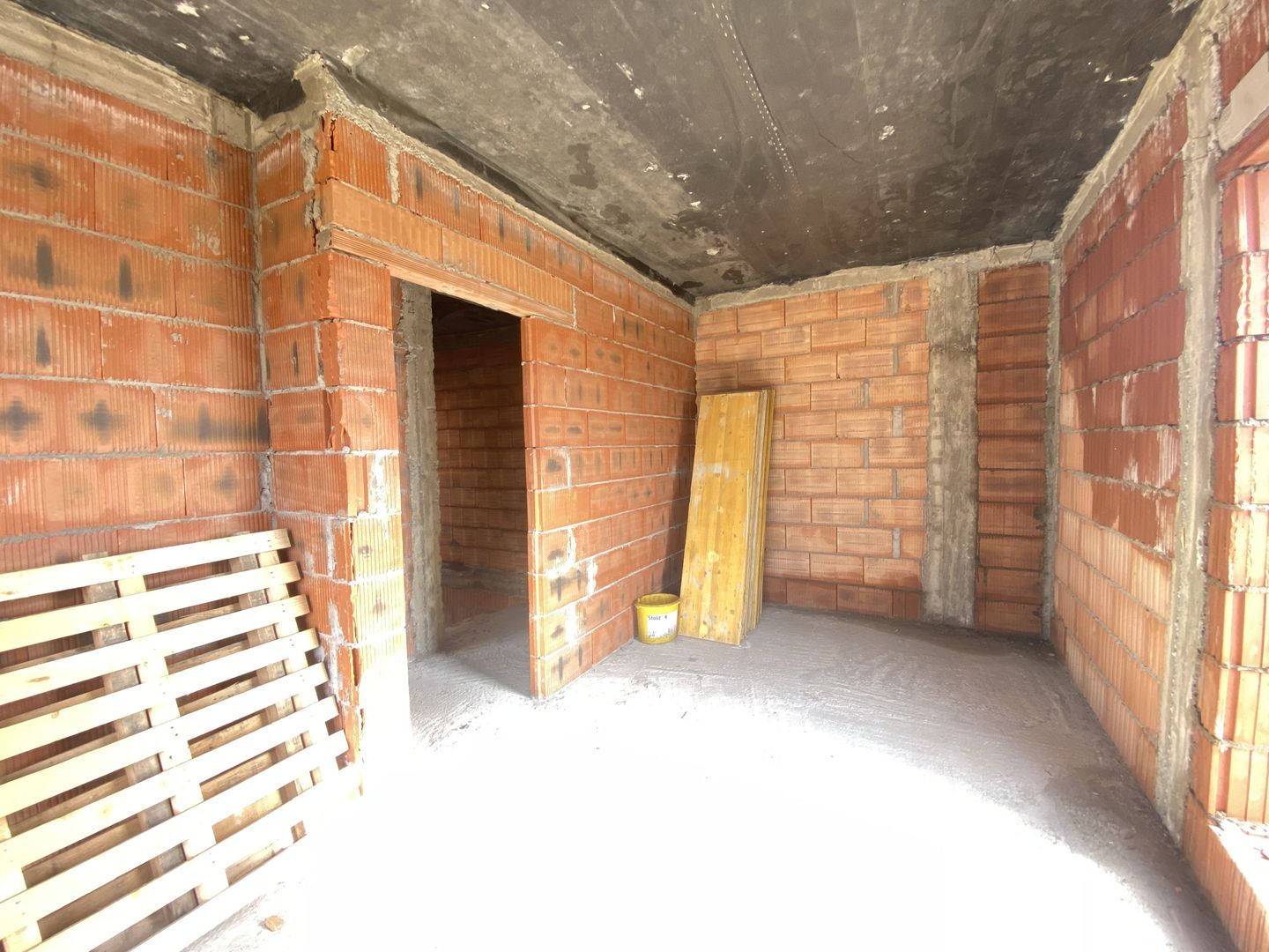 COMISION 0, CASĂ LA ROSU IN SACALAZ, 5 Camere, 107mp Utili, 300mp Teren - Poză 5