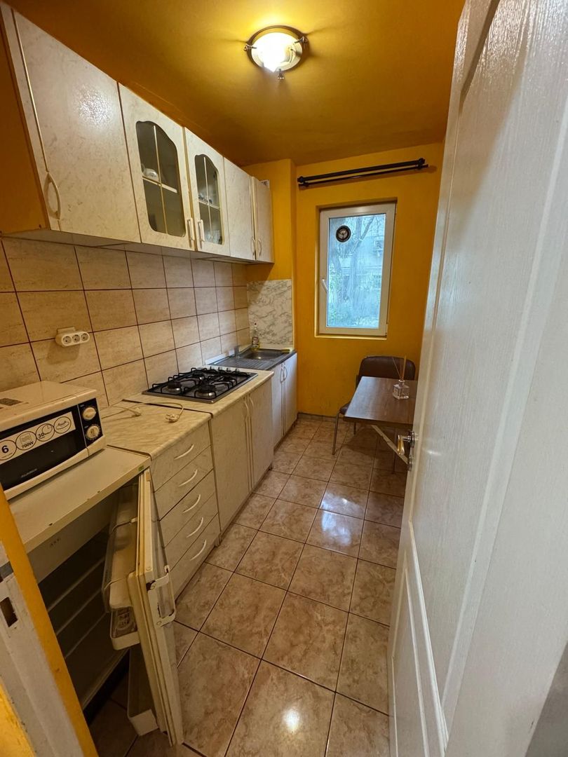 Propunem apartament de vanzare, 2 camere zona intim Arad - Poză 5