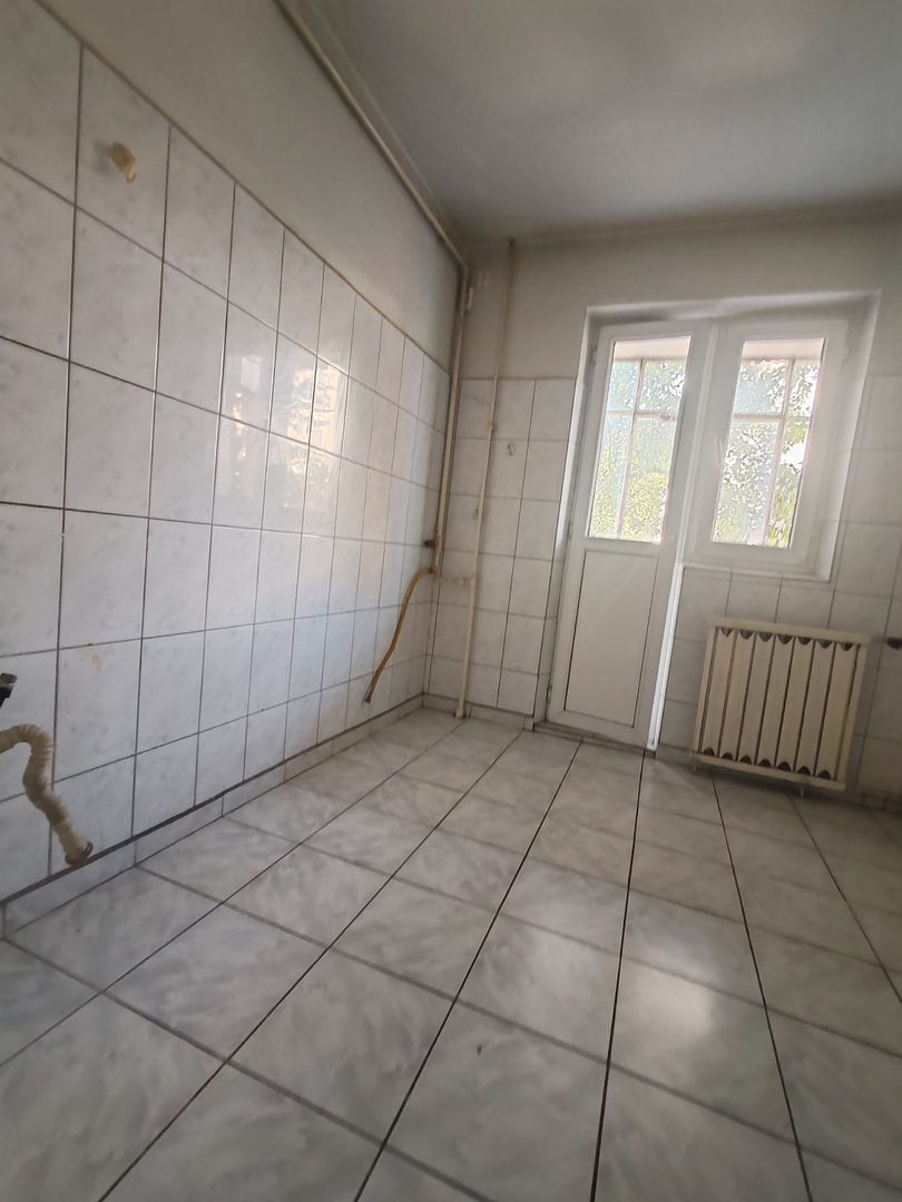 3 CAMERE ÎN RAHOVA - Poză 12