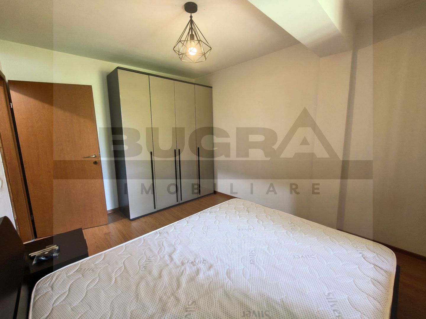 Apartament cu 2 camere, boxa, garaj subteran, Andrei Muresanu - Poză 3