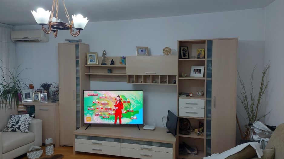 vând apartament 2 camere - Poză 1