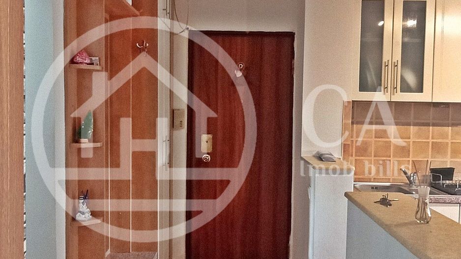 Apartament cu 3 camere de vanzare in zona Rogerius, Oradea - Poză 4