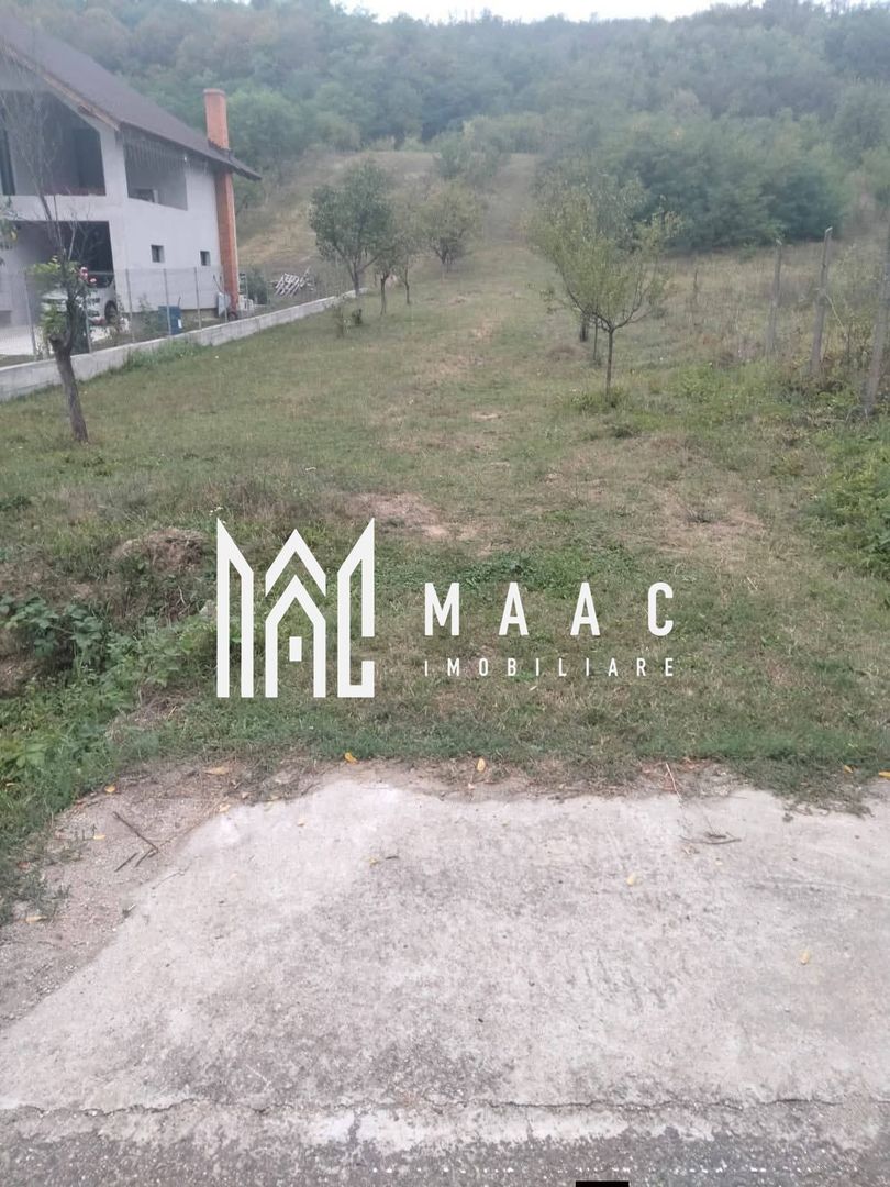 Teren intravilan de vânzare | Tepșenari, Milcoiu | 2200 mp - Poză 1
