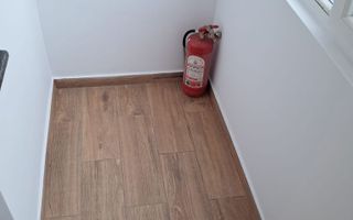 P.F. Inchiriez apartament 4 camere - Nicolina Rond Vechi - 92mp - Poză 12