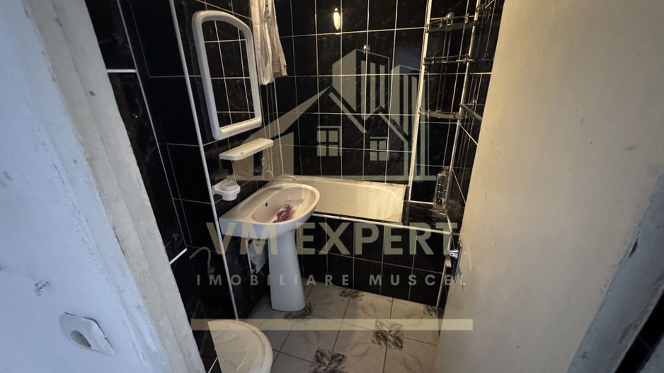 APARTAMENT 2 CAMERE PARTER VISOI CAMPULUNG - Poză 5