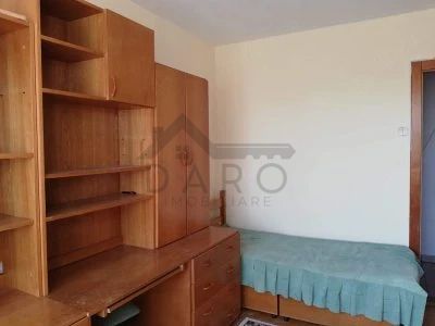 Apartament cu 3 camere decomandate in Tg Mures str Aleea Carpati - Poză 3