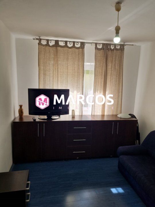 Apartament cu 3 camere de închiriat în zona Micro IV - Poză 3