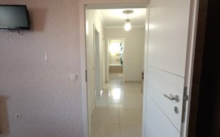 Vand apartament 2 camere - Poză 9