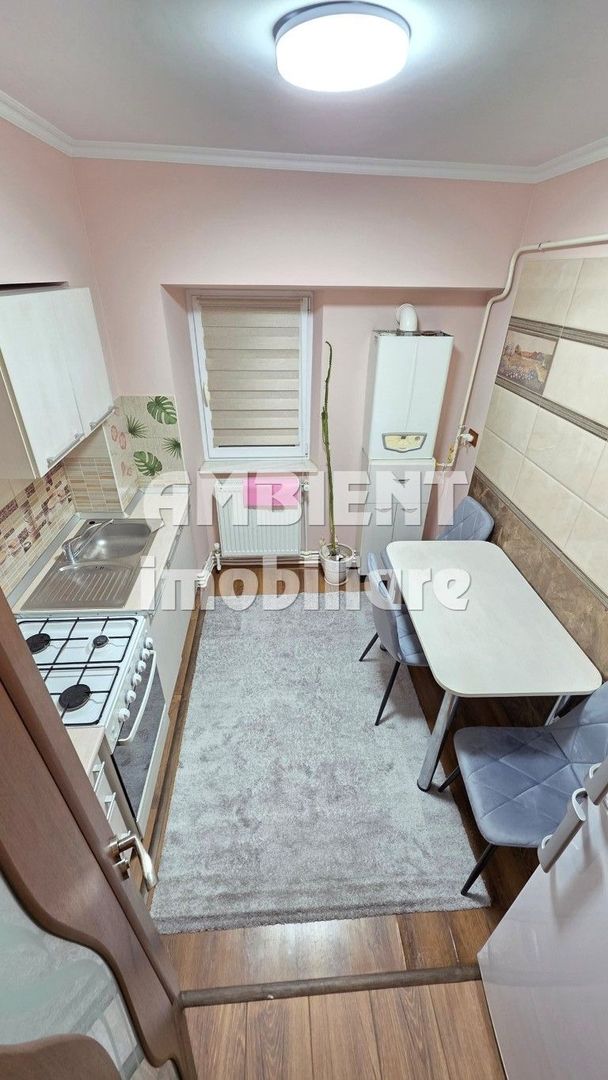 DE ÎNCHIRIAT - Apartament cu 2 camere, mobilat și utilat, zona CARTIER; - Poză 4