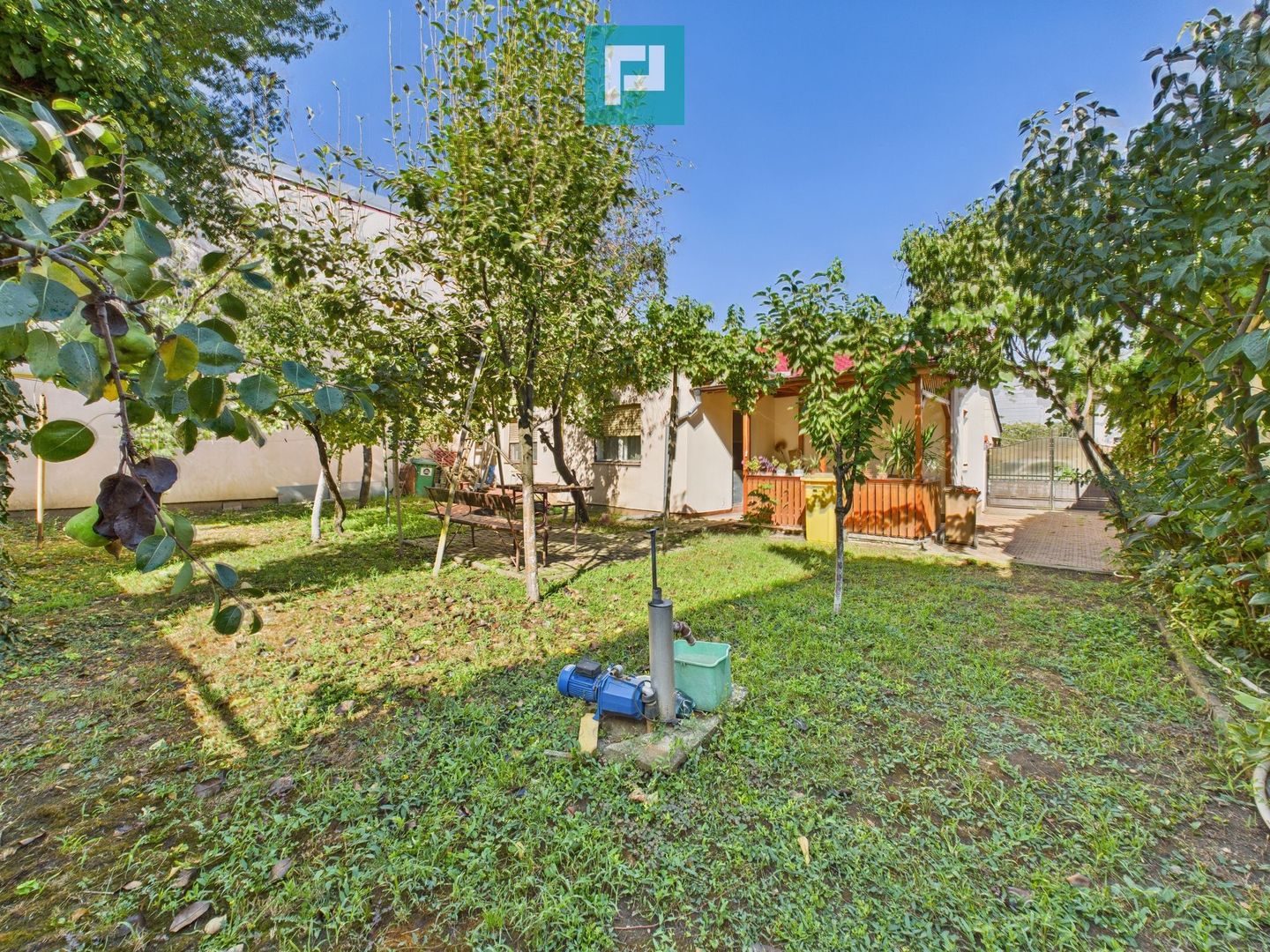 Casa de cărămidă cu 3 camere zona Uta - Poză 8