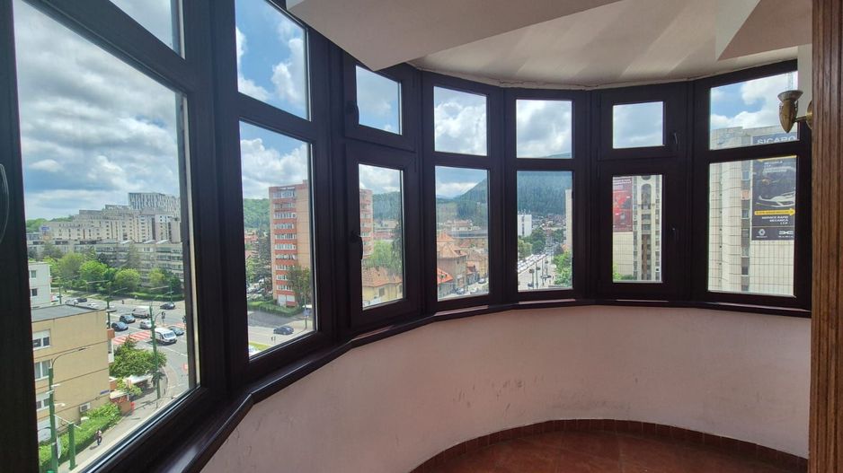 Onix, apartament cu priveliste spre Tâmpa - Poză 3