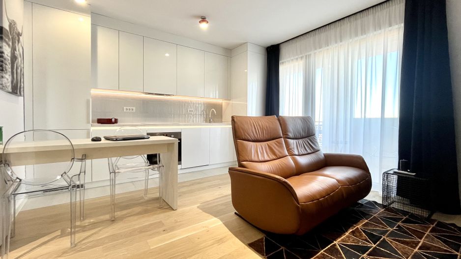 Apartament 2 camere, elegant si modern, Central - Piata 700 - Poză 1