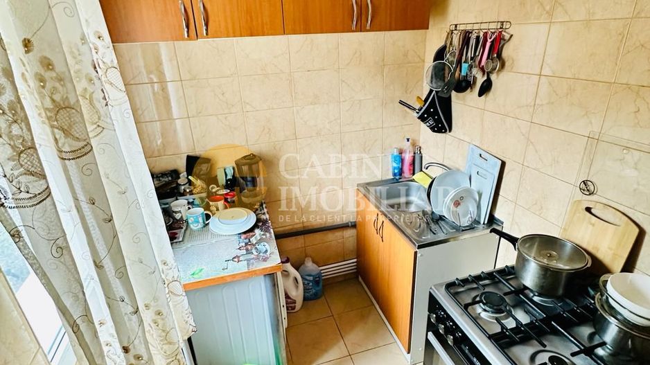 Apartament cu 2 Camere - Etaj 2 - Zona Alexandru / Liceul Miron Costin - Poză 7