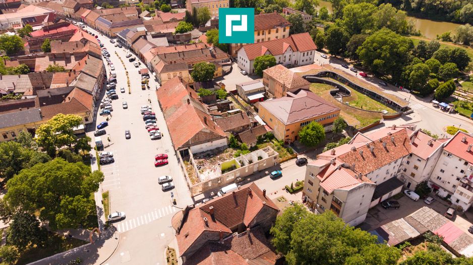 TEREN INTRAVILAN CENTRU LIPOVA 419MP - Poză 19