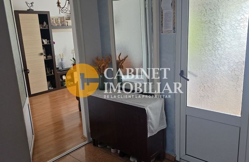 De vânzare apartament 3 camere – Tg Cucu - Poză 4