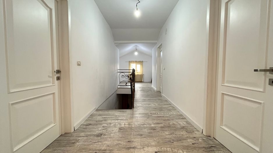 Casa P+1 din BCA ideala pentru o familie antreprenoare – Pecineaga - Poză 12